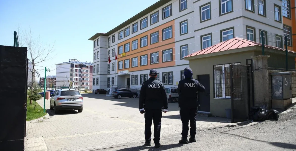 Okullarda güvenlikte "topyekun" dönem