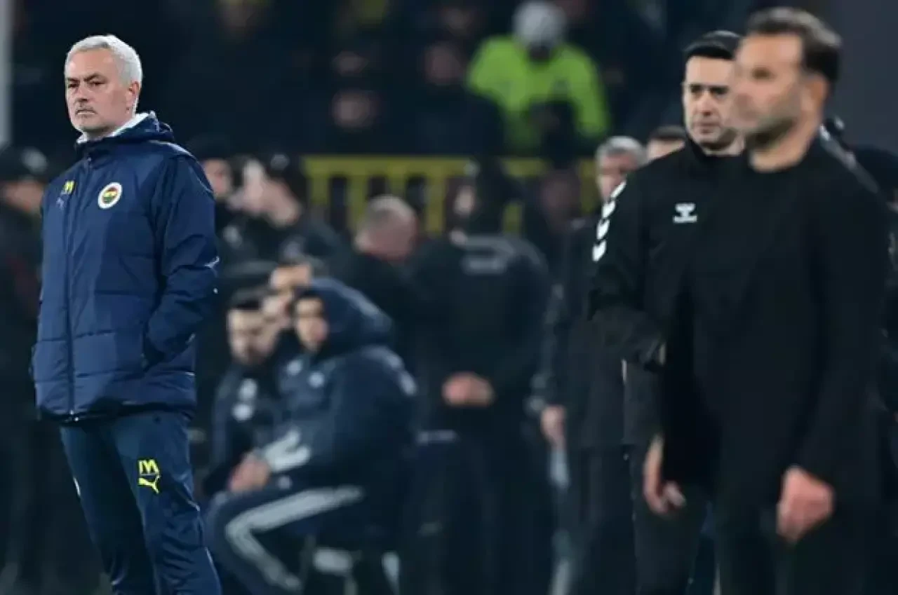 Dünya basını Mourinho'nun Okan Buruk'un burnunu sıkmasını konuşuyor! 'Mourinho aklını kaçırdı' 1