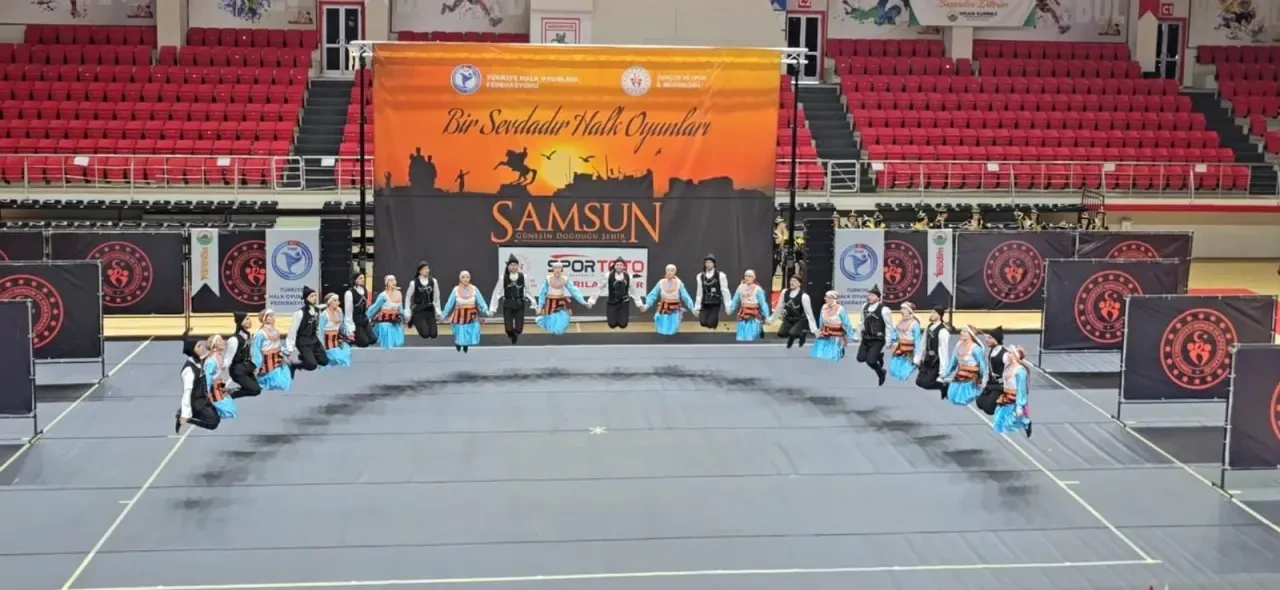 RTEÜ Spor Kulübü'nden Samsun'da Halk Oyunları Başarısı: Bölge Üçüncülüğü 10