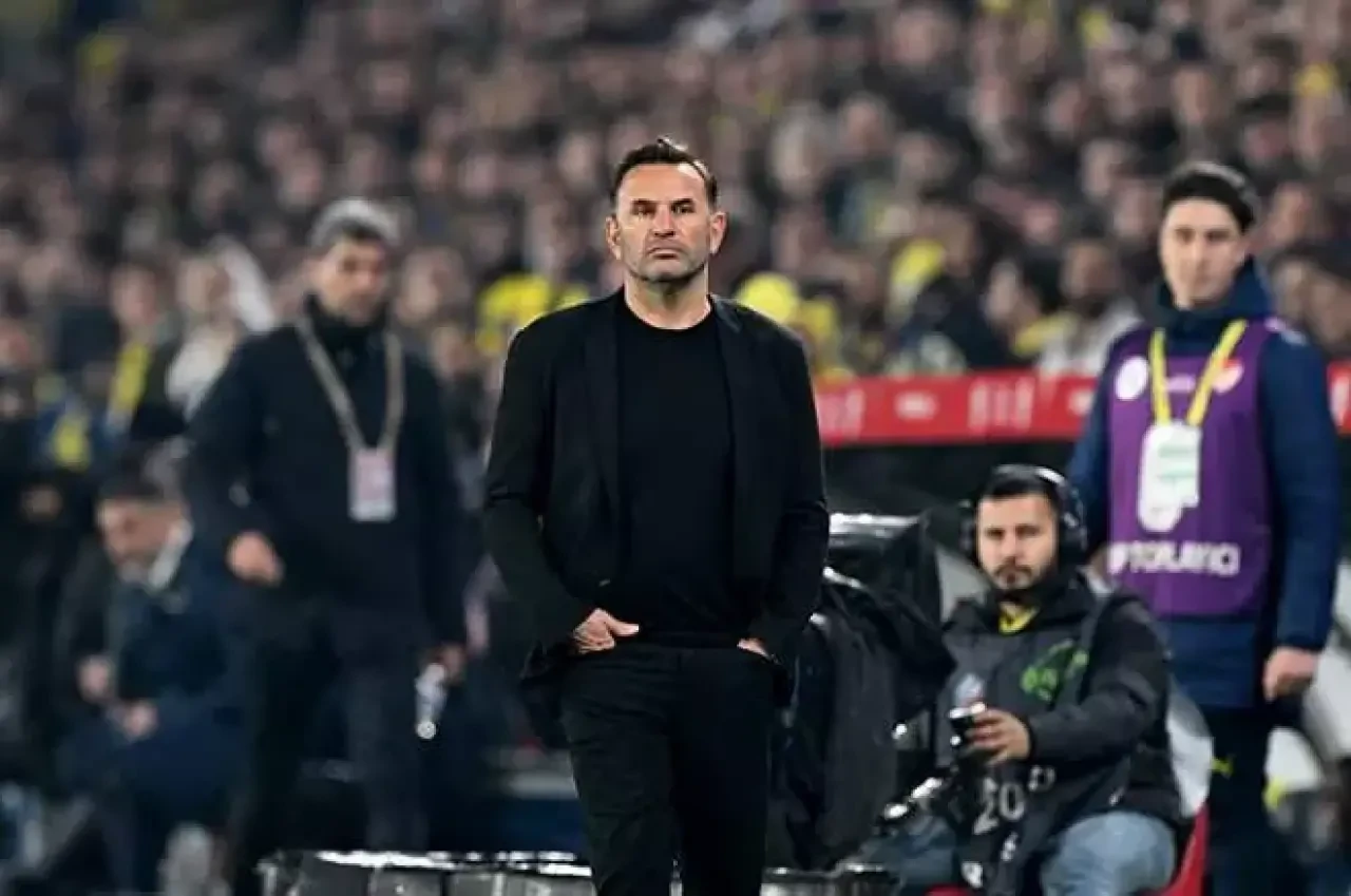 Dünya basını Mourinho'nun Okan Buruk'un burnunu sıkmasını konuşuyor! 'Mourinho aklını kaçırdı' 5