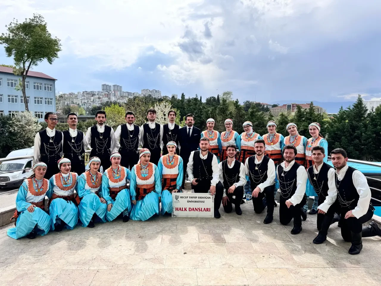 RTEÜ Spor Kulübü'nden Samsun'da Halk Oyunları Başarısı: Bölge Üçüncülüğü 9