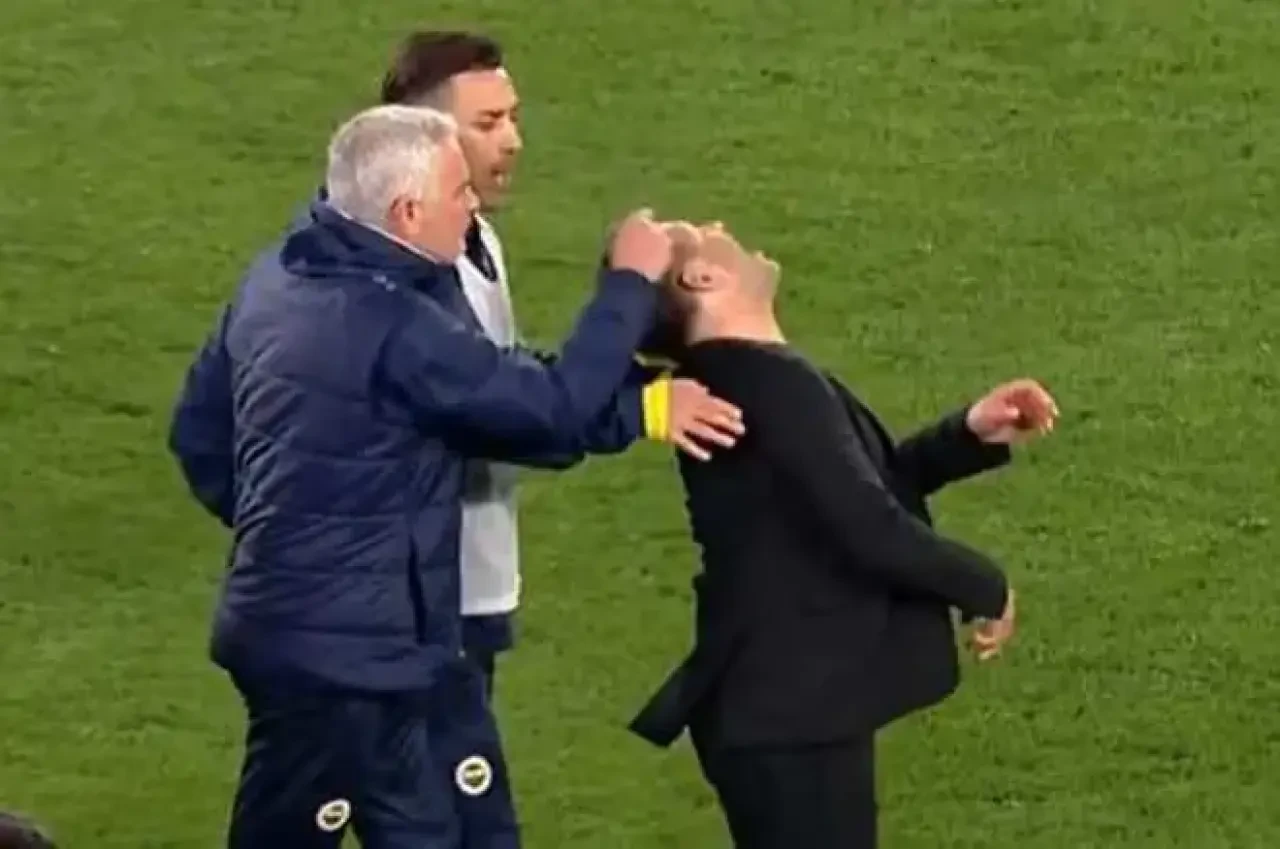 Dünya basını Mourinho'nun Okan Buruk'un burnunu sıkmasını konuşuyor! 'Mourinho aklını kaçırdı' 12