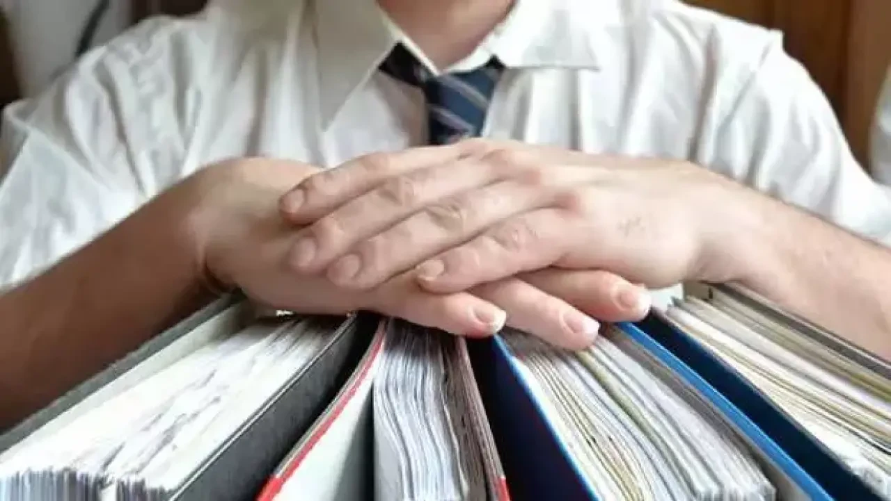 2025 Yılında Kamu Personel Alımı: KPSS ile ve KPSS'siz Kadrolu, Sözleşmeli Memur ve İşçi İhtiyaçları Güncel İlanlarla Açıklanıyor! 11