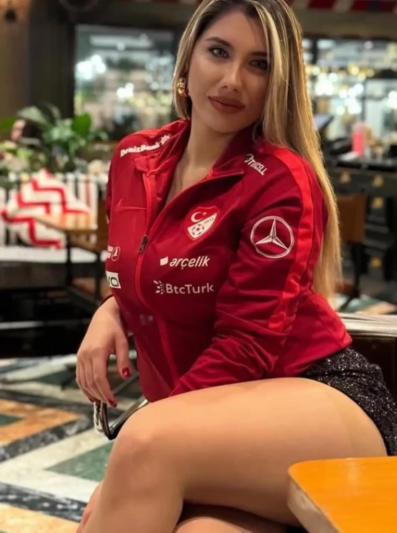 Cinsel İlişki Videosu İfşa Olan Elif Karaarslan, Duş Anını Paylaşarak Takipçilerini Şaşkına Uğrattı! 3