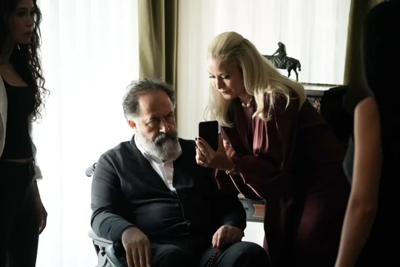 Gözleri KaraDeniz Filmi Çamlıhemşin'de Şaşırtan Bir Olayla Karşılaştı: Ayı Seti Bastı, Yeni Transferlerle Kadro Güçlendi! 3