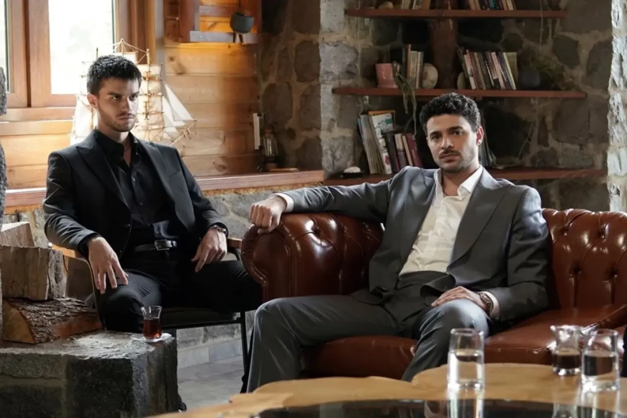 Gözleri KaraDeniz Filmi Çamlıhemşin'de Şaşırtan Bir Olayla Karşılaştı: Ayı Seti Bastı, Yeni Transferlerle Kadro Güçlendi! 10
