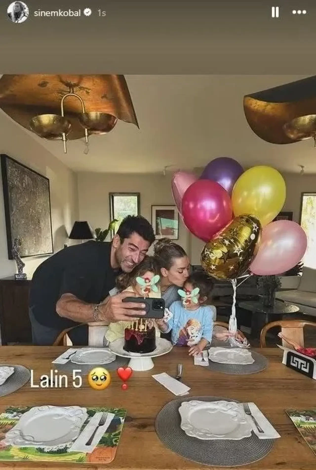 Kenan İmirzalioğlu ve Sinem Kobal'ın kızı 5. yaş gününü kutladı! Ünlü çift, geleneklerinden ödün vermedi. 1