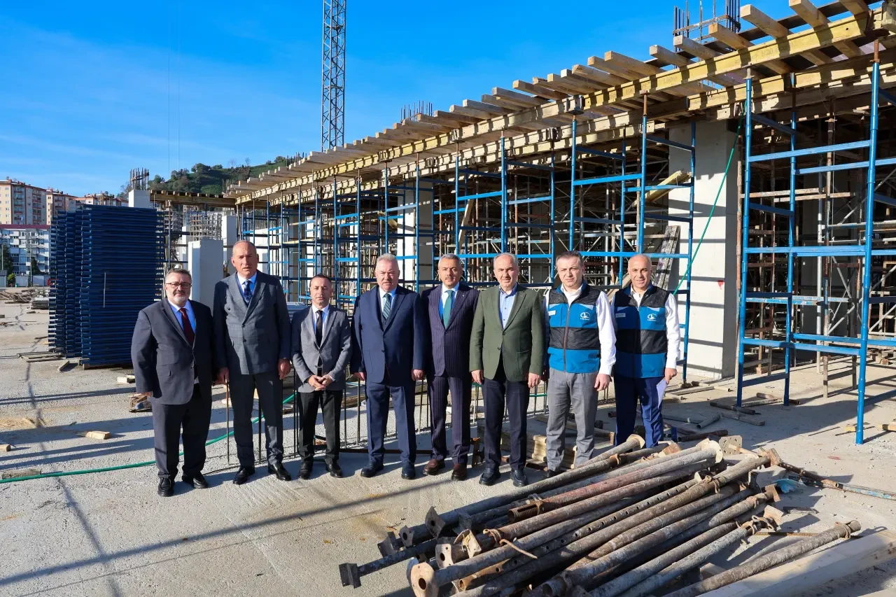 Rize Spor Kompleksi İnşaatında Son Durum: Valimiz İhsan Selim Baydaş İncelemelerde Bulundu 1