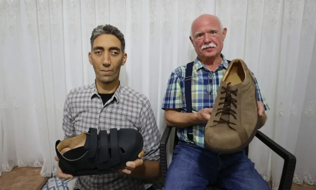 Dünyanın En Uzun Adamı Sultan Kösen Kimdir, Kaç Yaşında? Hayatı Belgesel Oluyor 1