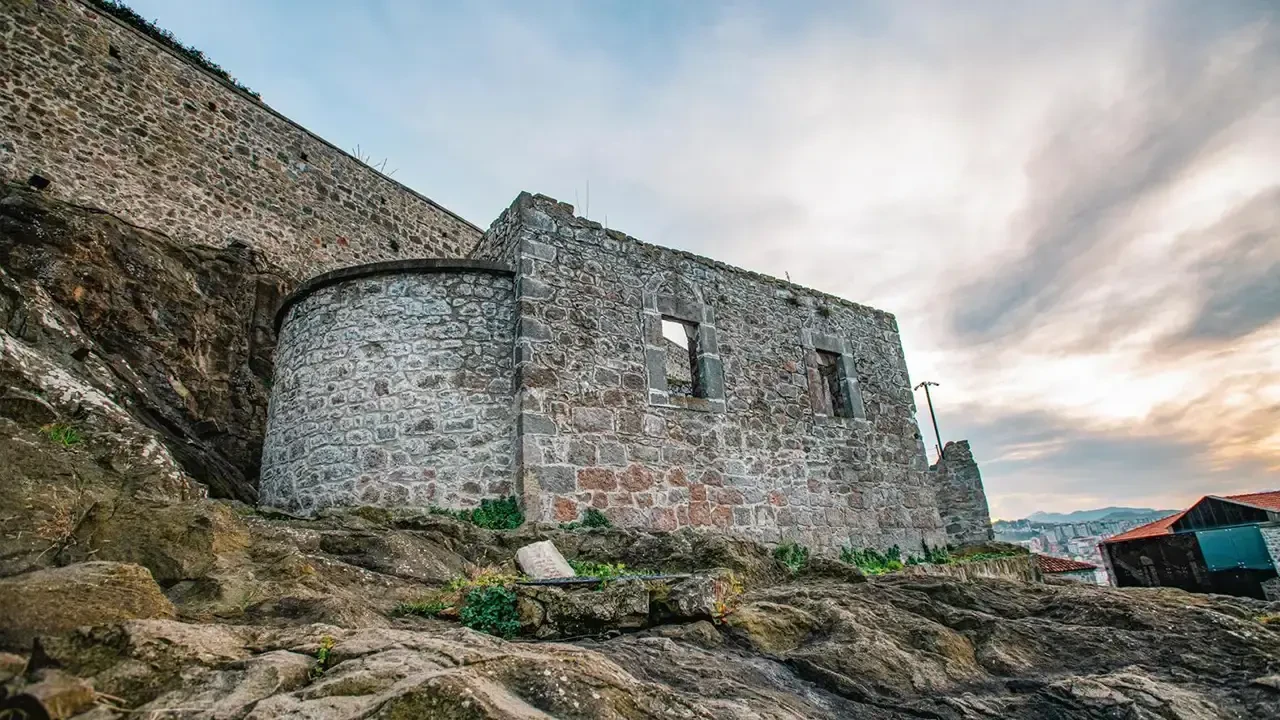 Boztepe’nin Eteklerinde Gizli Kalmış Bir Tarih: Kızlar Manastırı'nın Öyküsü 10