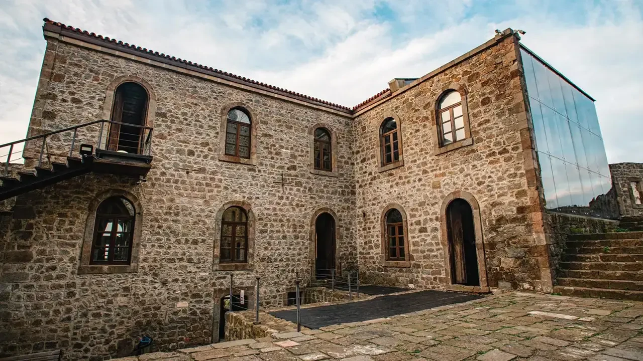 Boztepe’nin Eteklerinde Gizli Kalmış Bir Tarih: Kızlar Manastırı'nın Öyküsü 7
