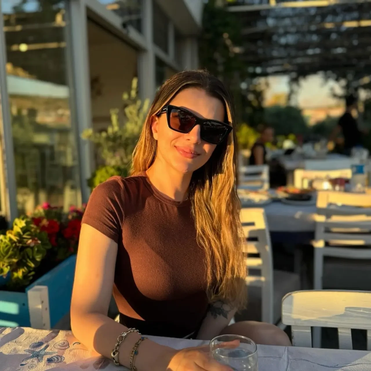 Sena Alkan Kimdir? Kaç Yaşında, Nereli, Ne İş Yapıyor? İşte Hayatı ve Kariyeri 3