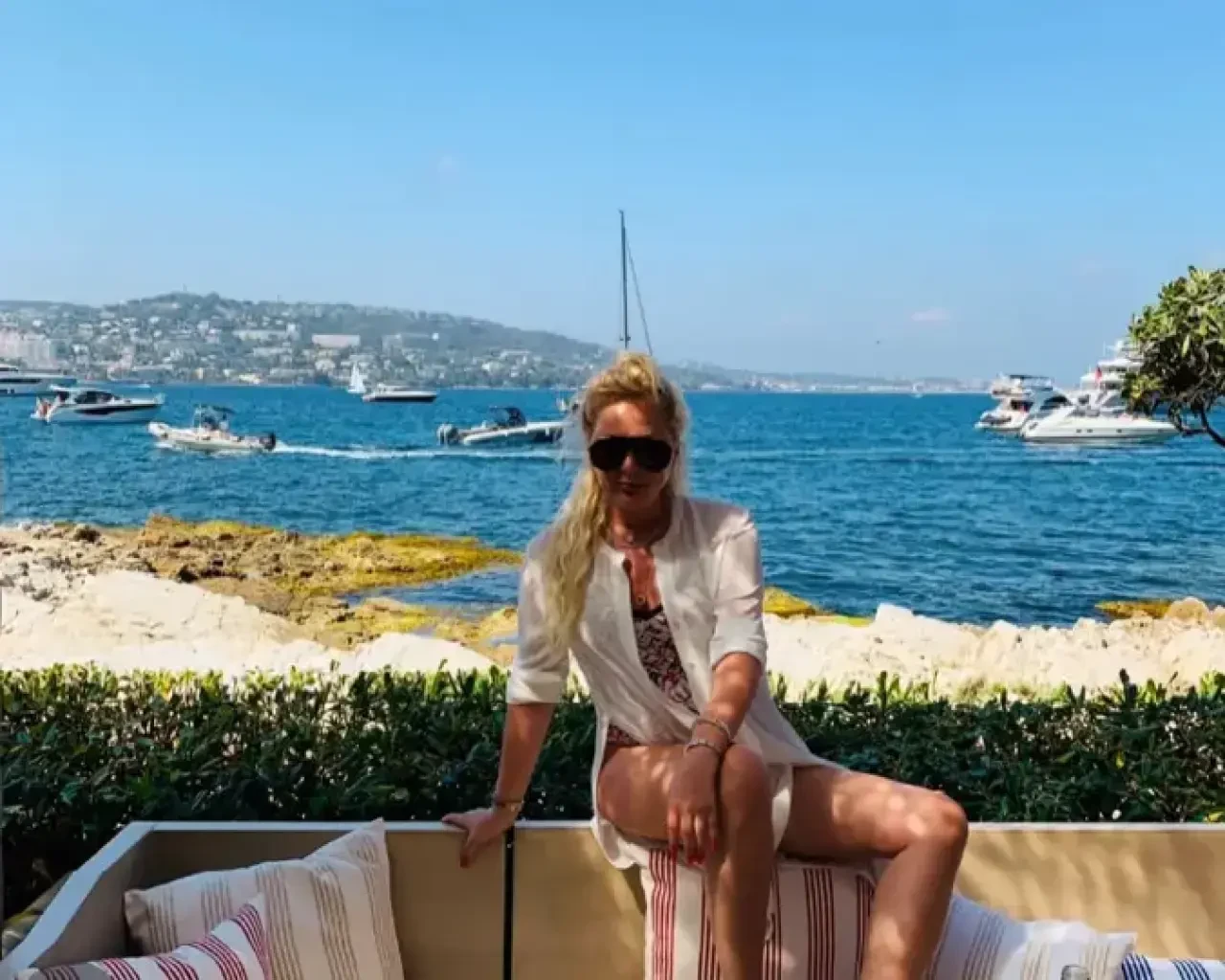 Burcu Özüyaman Kimdir? Annesi ve Babası Kimdir? Kaç Yaşında? 3