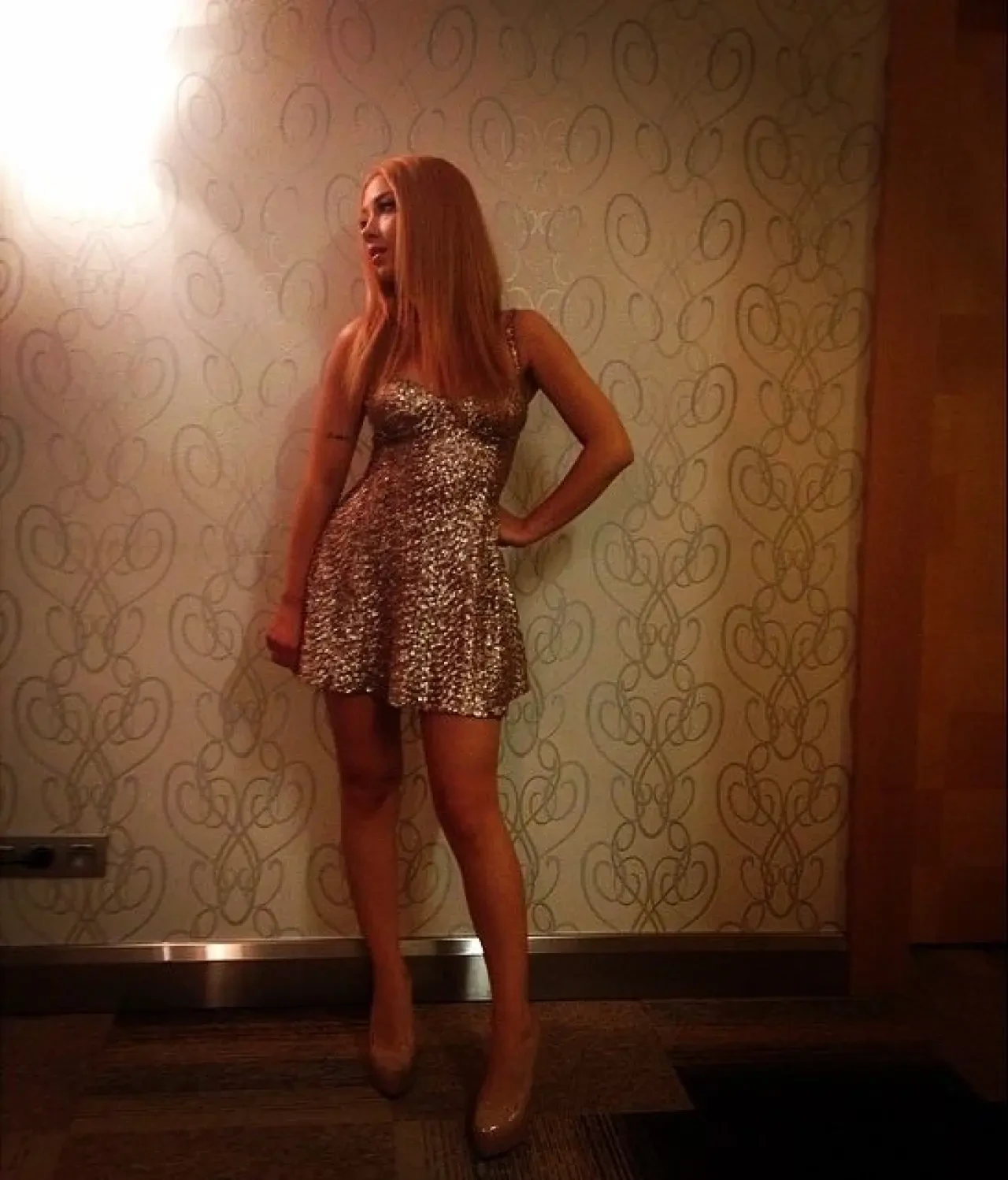 ⭐ Ece Seçkin Kimdir? Kaç Yaşında, Nereli, Boyu Kaç? İşte Hayatı ve Müzik Kariyeri 11