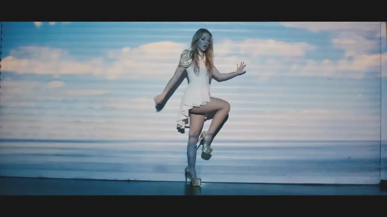 ⭐ Ece Seçkin Kimdir? Kaç Yaşında, Nereli, Boyu Kaç? İşte Hayatı ve Müzik Kariyeri 8