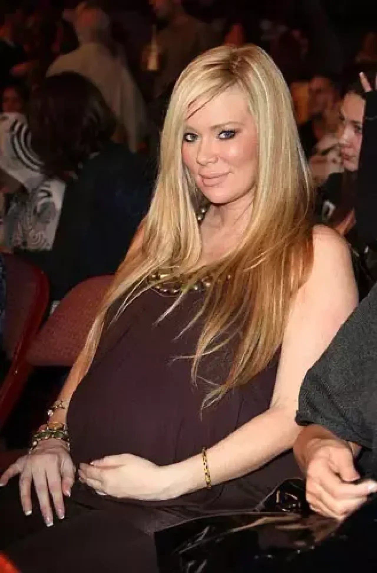 Ünlü porno yıldızı Jenna Jameson göz altına alındı 11