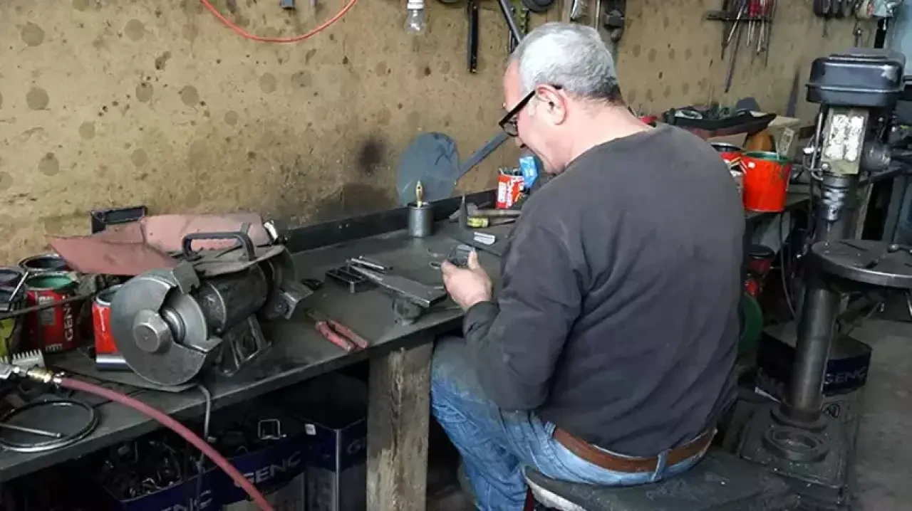 Trabzon'un köyünde üretiliyor! Dünyada eşi benzeri yok, çilingir bile açamıyor, kapış kapış satıyor 6