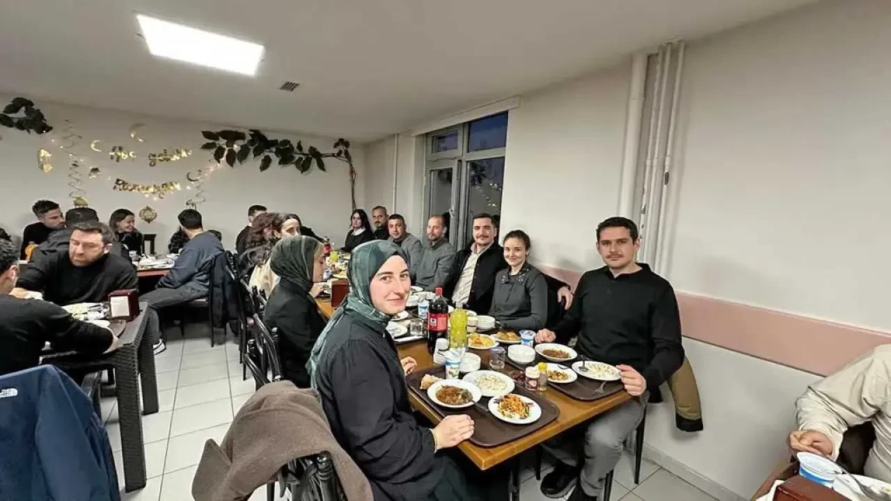 Rize'de Ramazan’da Sağlıkçılarla Moral Buluşması 5