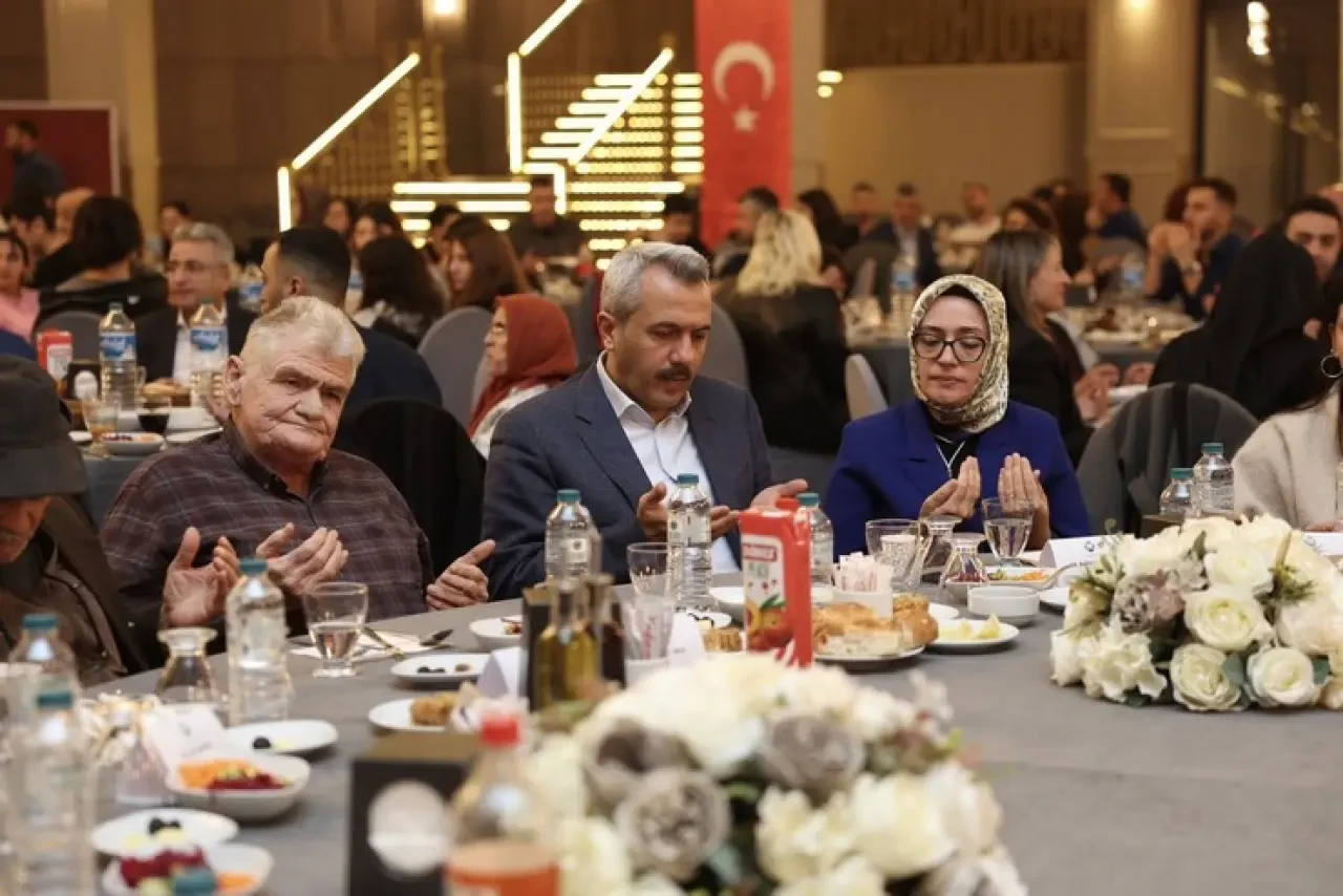 Rize’de Gönül Sofrası: Devletin Şefkat Eli Kültürpark’ta Buluştu 12