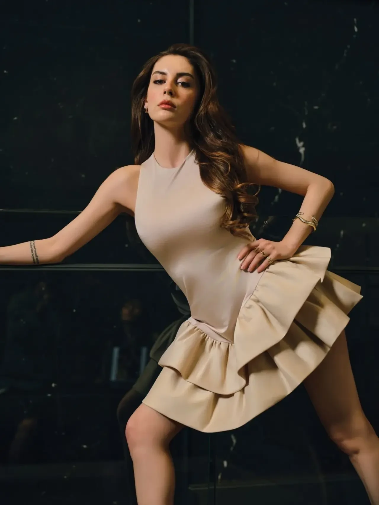 Selin Türkmen, Sosyal Medyada Gündem Yaratan Etkileyici Pozlarıyla Dikkat Çekti! 10
