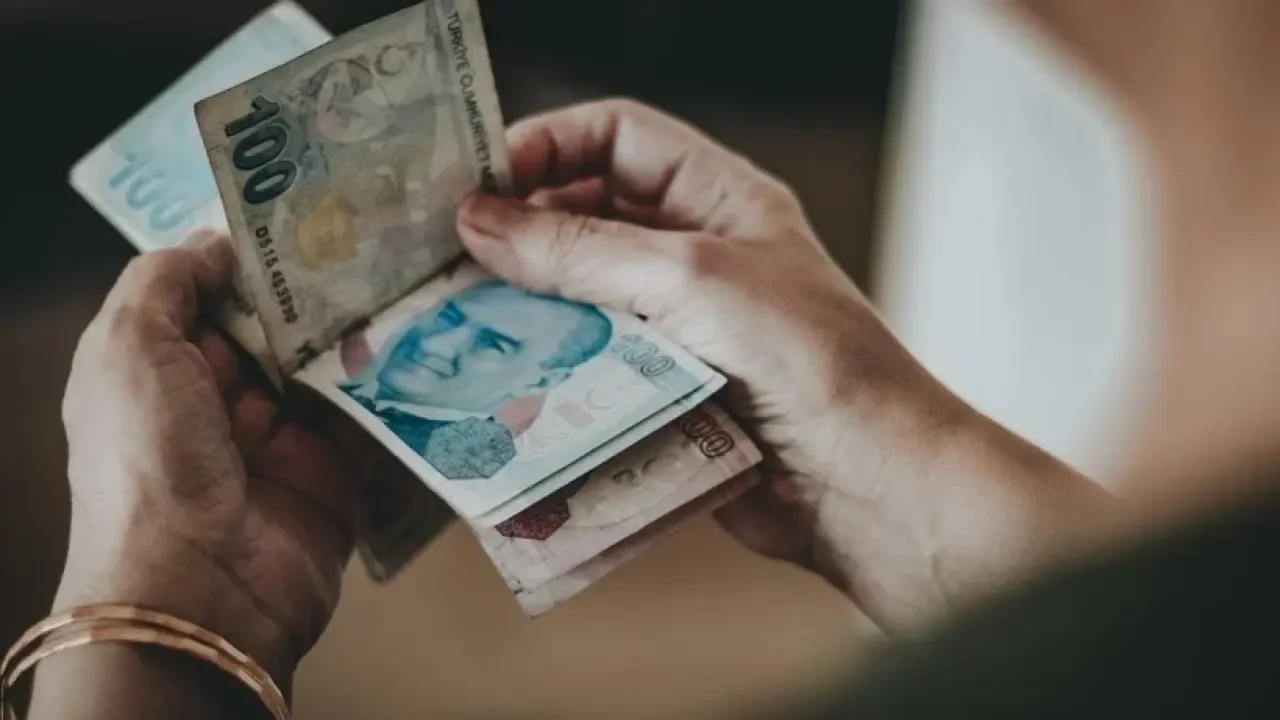 SGK Uzmanı Özgür Erdursun’dan Dikkat Çeken “Ek Zam” ve Erken Seçim Yorumu 7