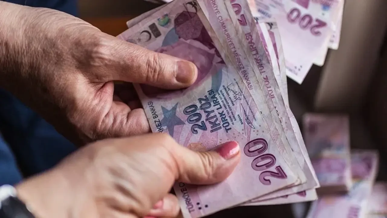 SGK Uzmanı Özgür Erdursun’dan Dikkat Çeken “Ek Zam” ve Erken Seçim Yorumu 8