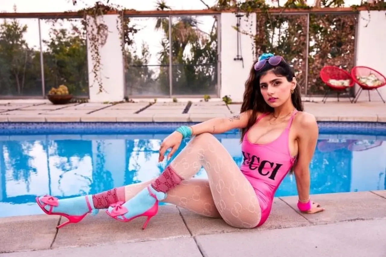 Mia Khalifa: Yalvarıyorum porno sektöründen uzak durun 3