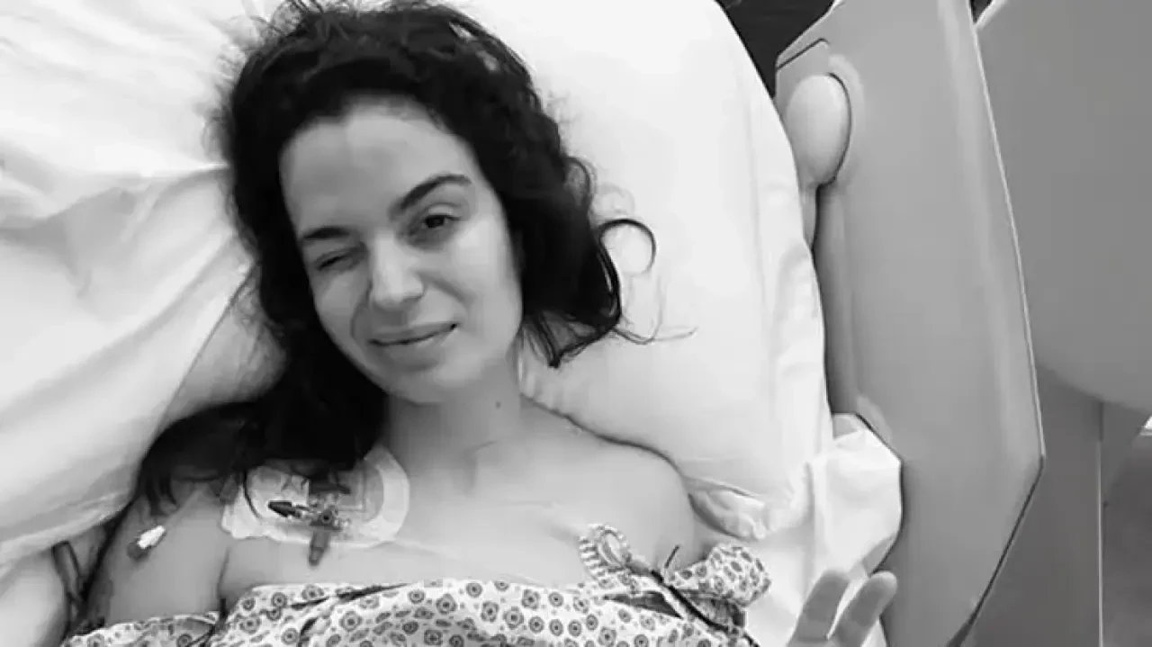 "Ölümden döndüm" demişti! Aslı Bekiroğlu sekizinci kez ameliyat masasına yatıyor 2