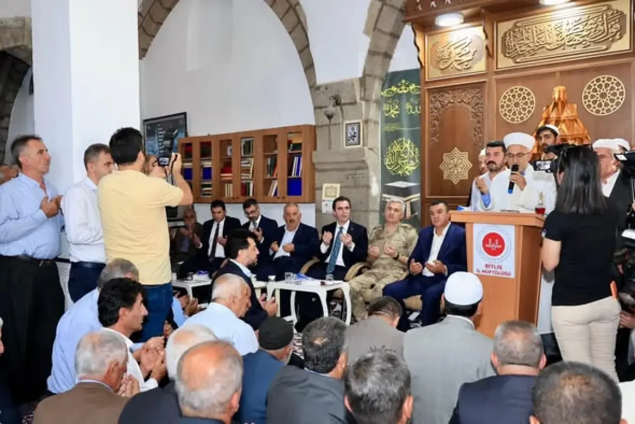 Bitlis'te Aktay ve Çelik Aileleri Arasındaki Husumet Barışla Sona Erdi 3