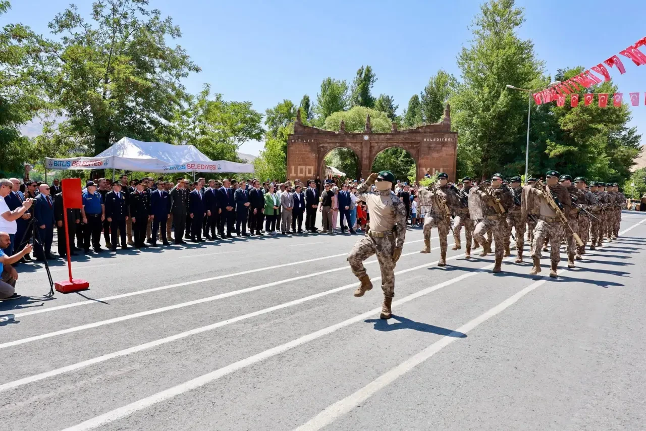 Bitlis’in Kurtuluşunun 110. Yılı Coşkuyla Kutlandı 6