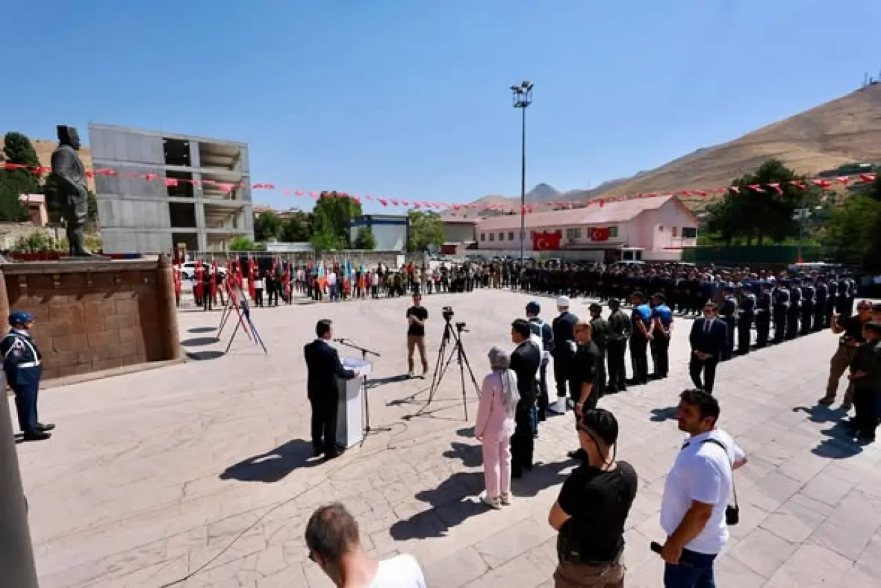 Bitlis’in Kurtuluşunun 110. Yılı Coşkuyla Kutlandı 11