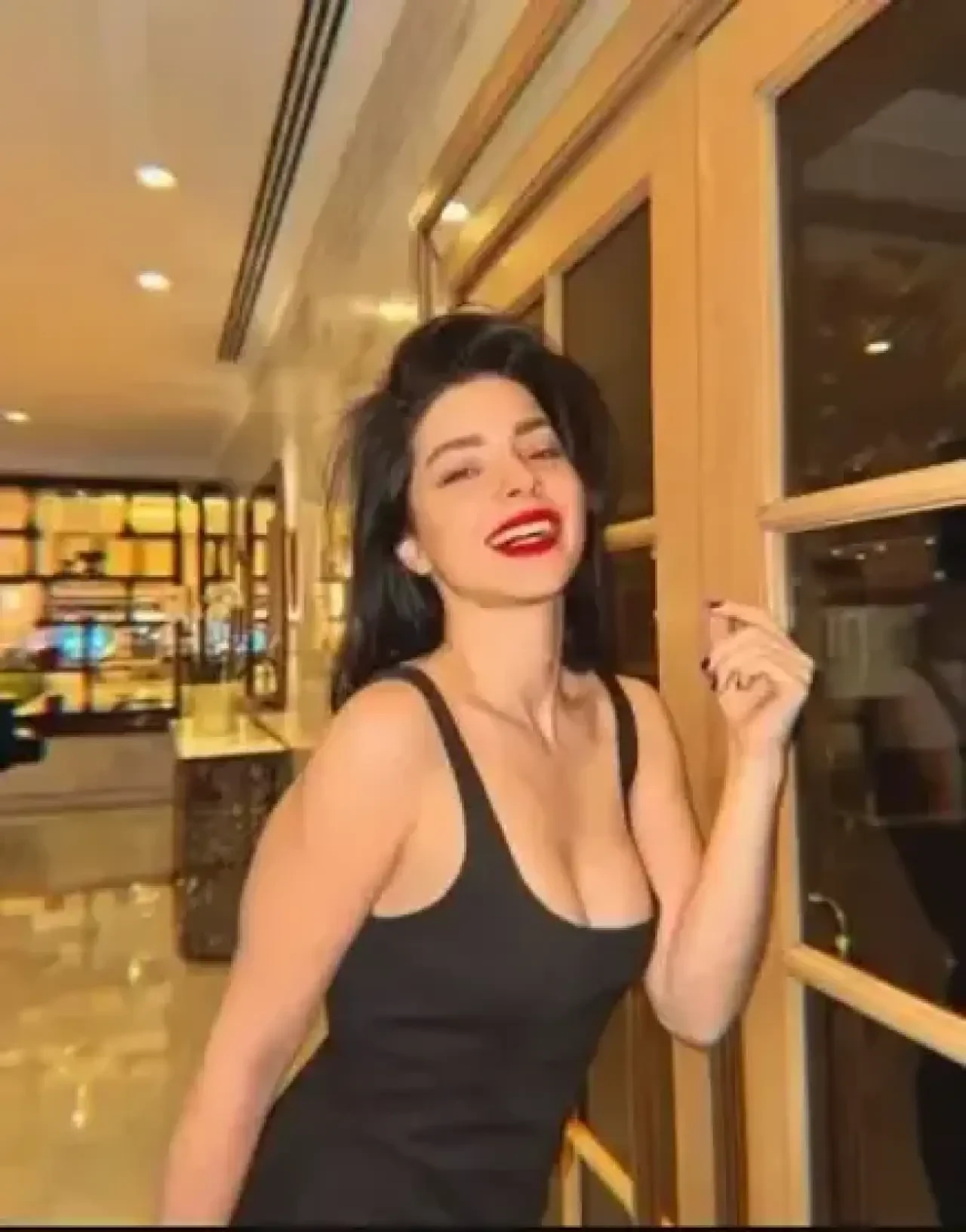 Merve Boluğur Ücretli Abonelik Sistemiyle Ne Kadar Kazanıyor? 2