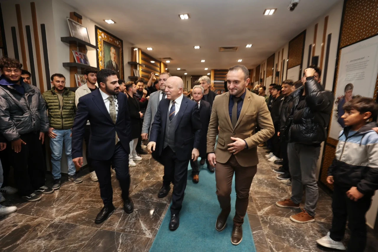 Erzurum'da TÜGVA Teşkilat Buluşması: Gençlerle Vatan Sevdası ve Birlik Mesajı Verildi