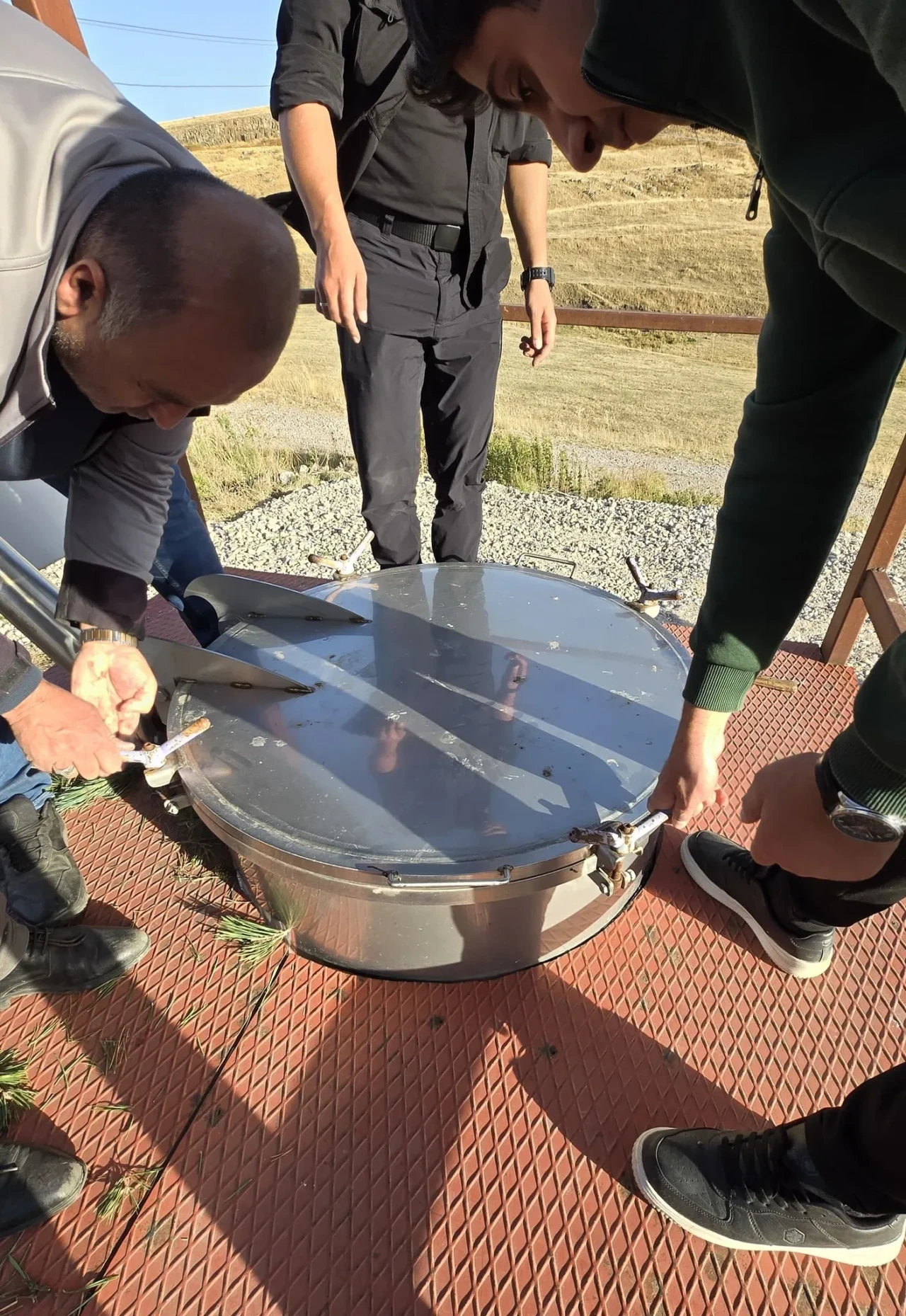 Erzurum'da Sarıçam İbrelerinden Yağ Üretimi Başarıyla Tamamlandı