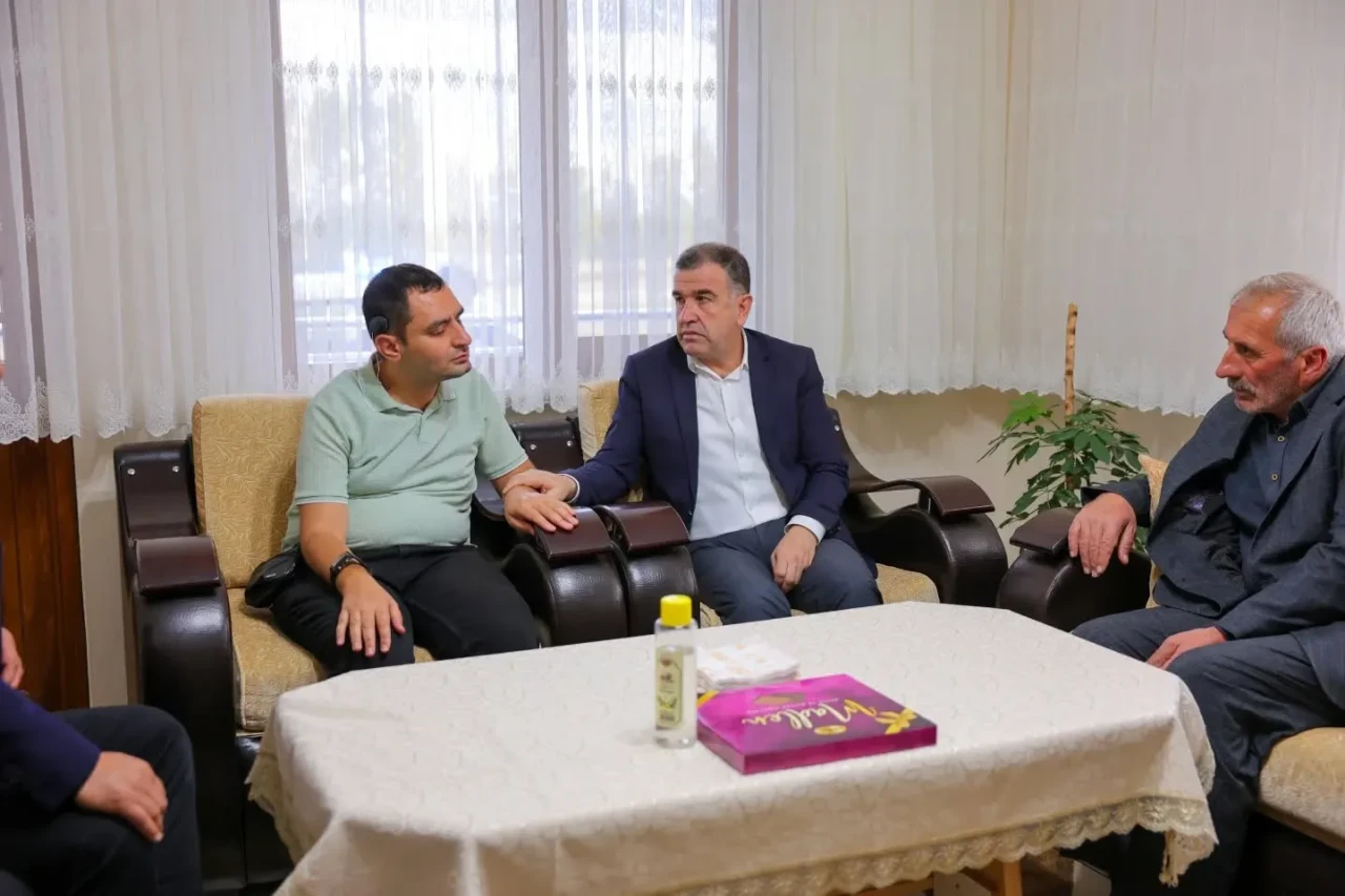 Engelli Vatandaş Fatih Aktaş’a Vali Eldivan’dan Ziyaret ve Destek Mesajı