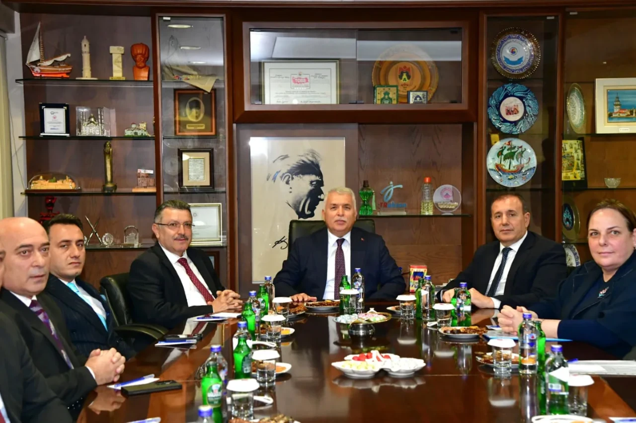 Trabzon'da Ekonomi ve Turizm İş Birliği İçin Kritik Toplantı Gerçekleştirildi