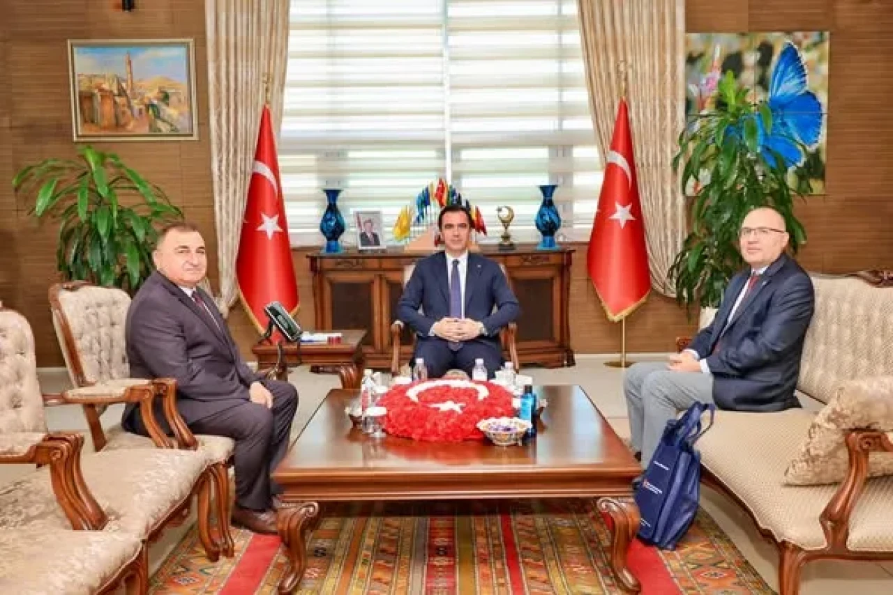 Bitlis Valisi Ahmet Karakaya, Türk Silahlı Kuvvetlerini Güçlendirme Vakfı Temsilcilerini Ağırladı