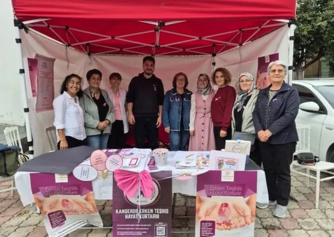 CHP Artvin Kadın Kolları'ndan Meme Kanseri Farkındalık Etkinliği Ziyareti