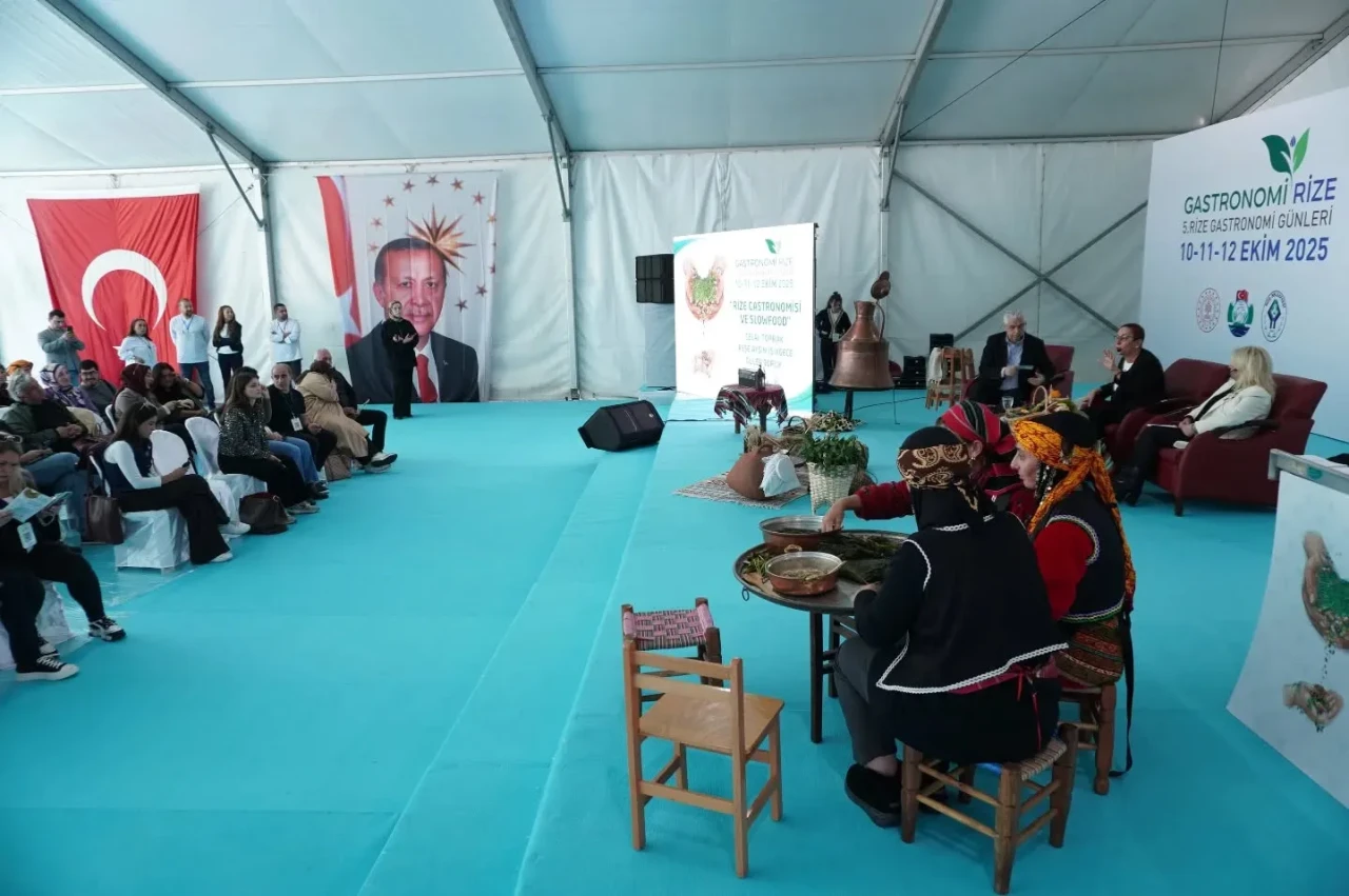 Rize'de 5. Gastronomi Günleri, yöresel tatları ve mutfak kültürünü sergiliyor!