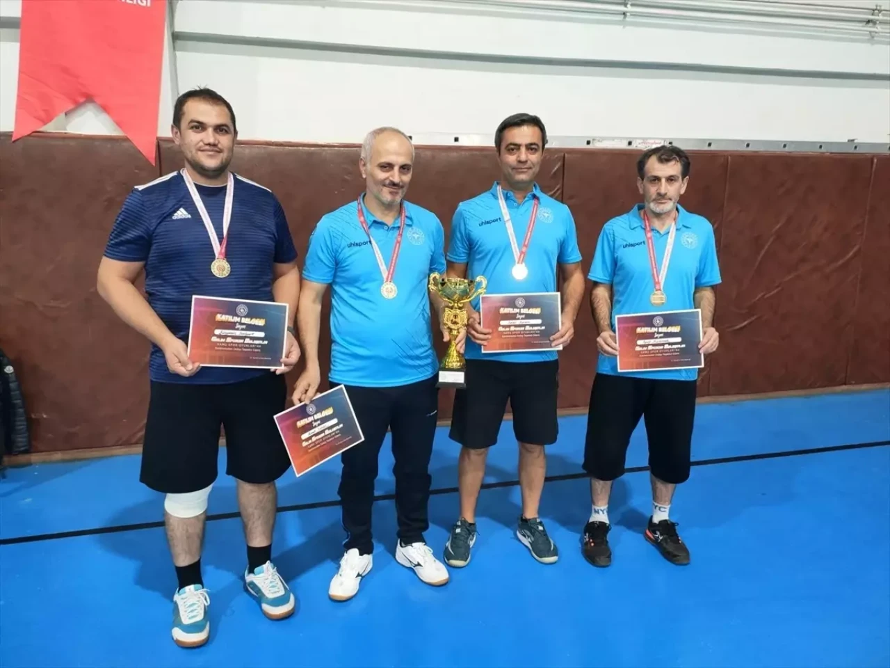 Erzurum İl Sağlık Müdürlüğü, Kamu Spor Oyunları'nda masa tenisi şampiyonu oldu!