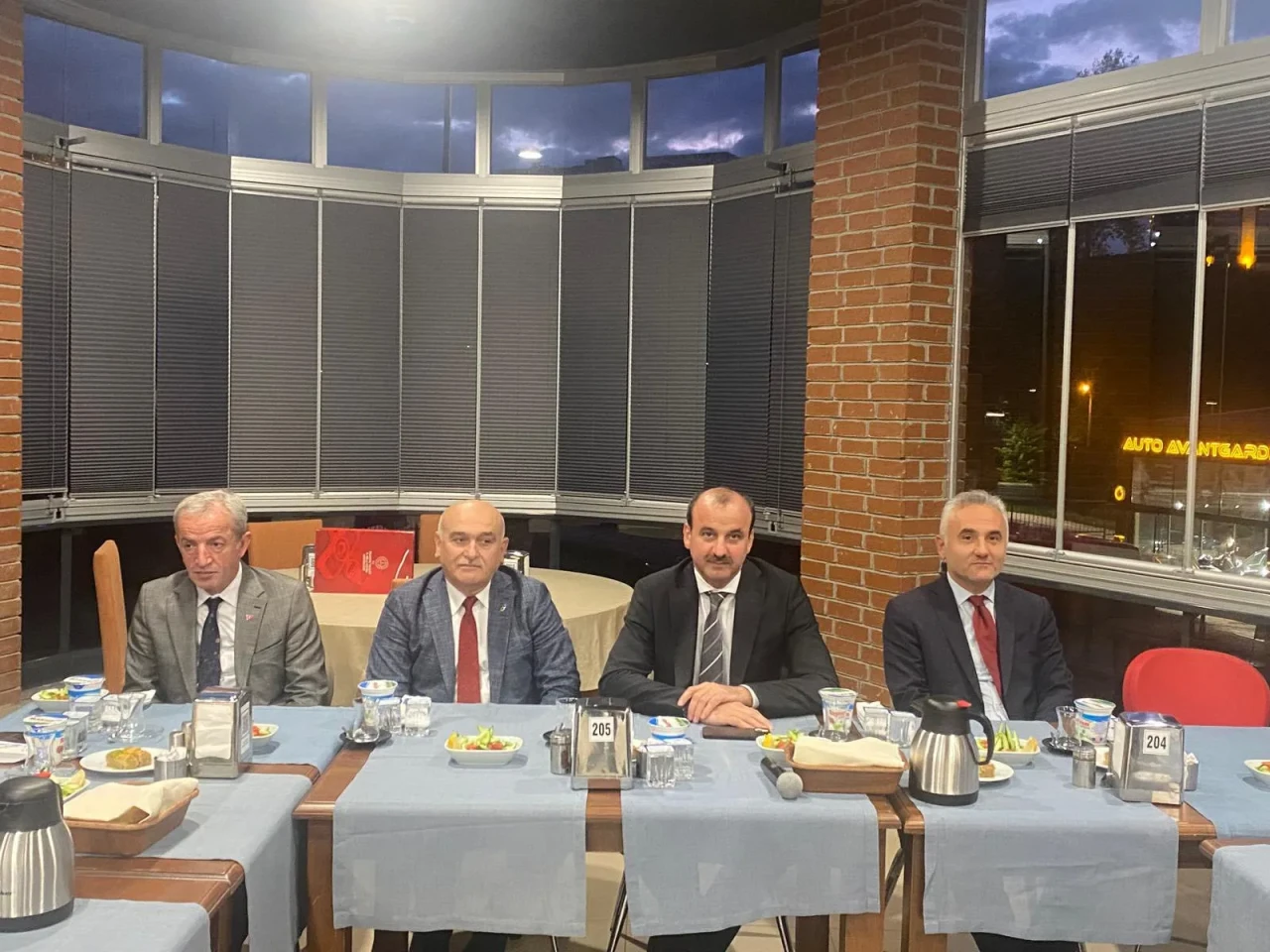 Trabzon'da Eğitimde İhtisas: Uygun'dan Adıgüzel’e Teşekkür Programı