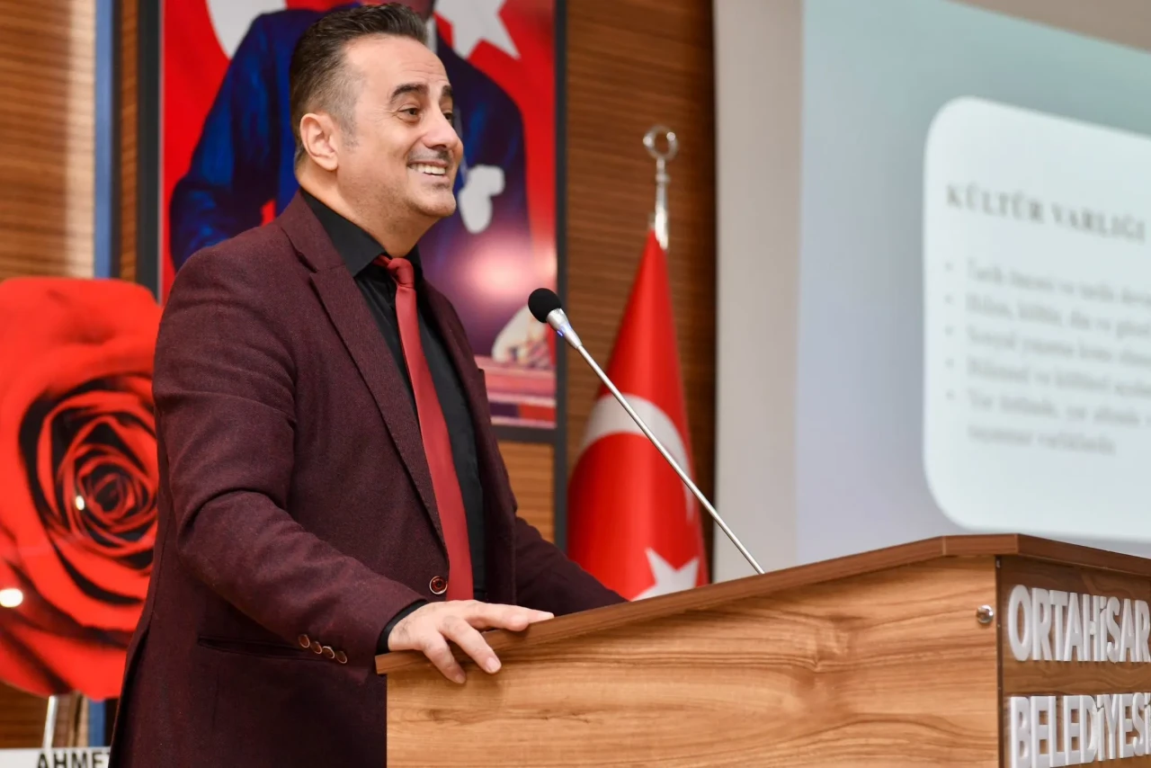 Trabzon'da muhtarlara kültürel miras semineri: Kaçak kazılarla mücadele ön planda