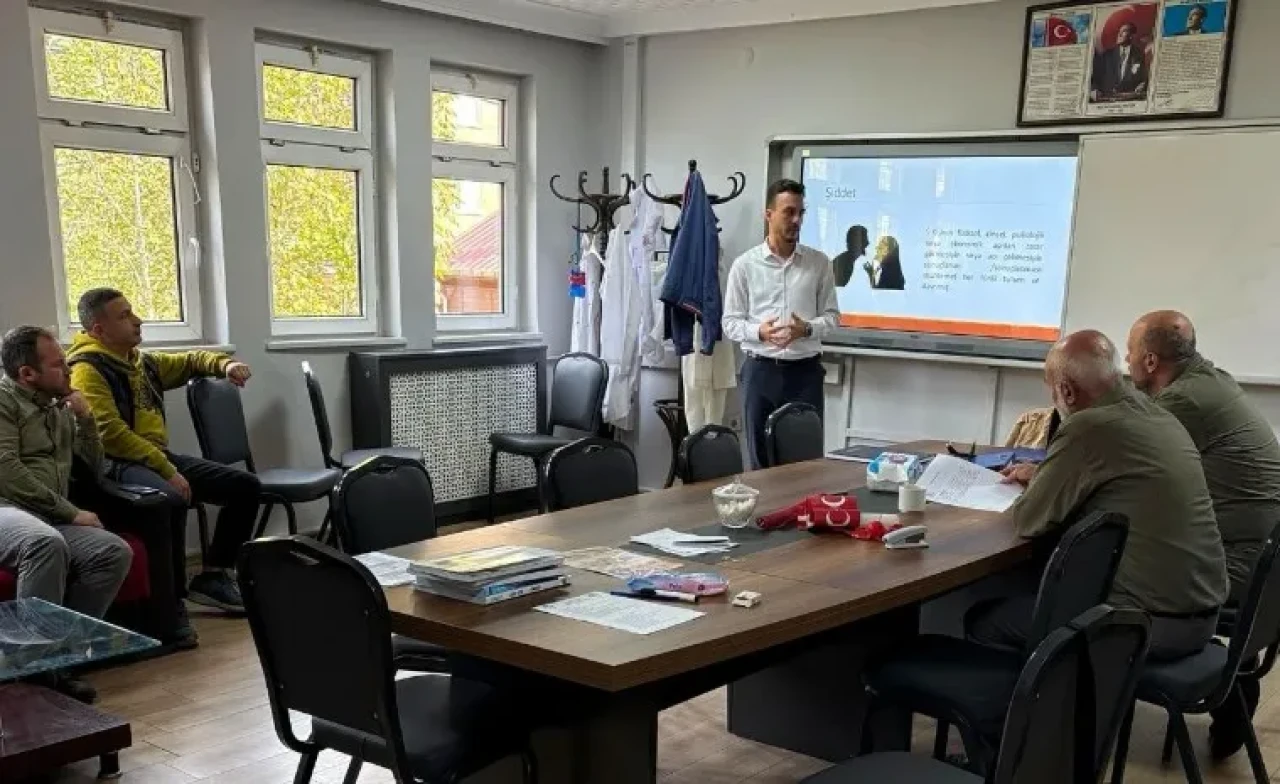 Kadına Yönelik Şiddetle Mücadele Eğitimi Trabzon'da Başladı