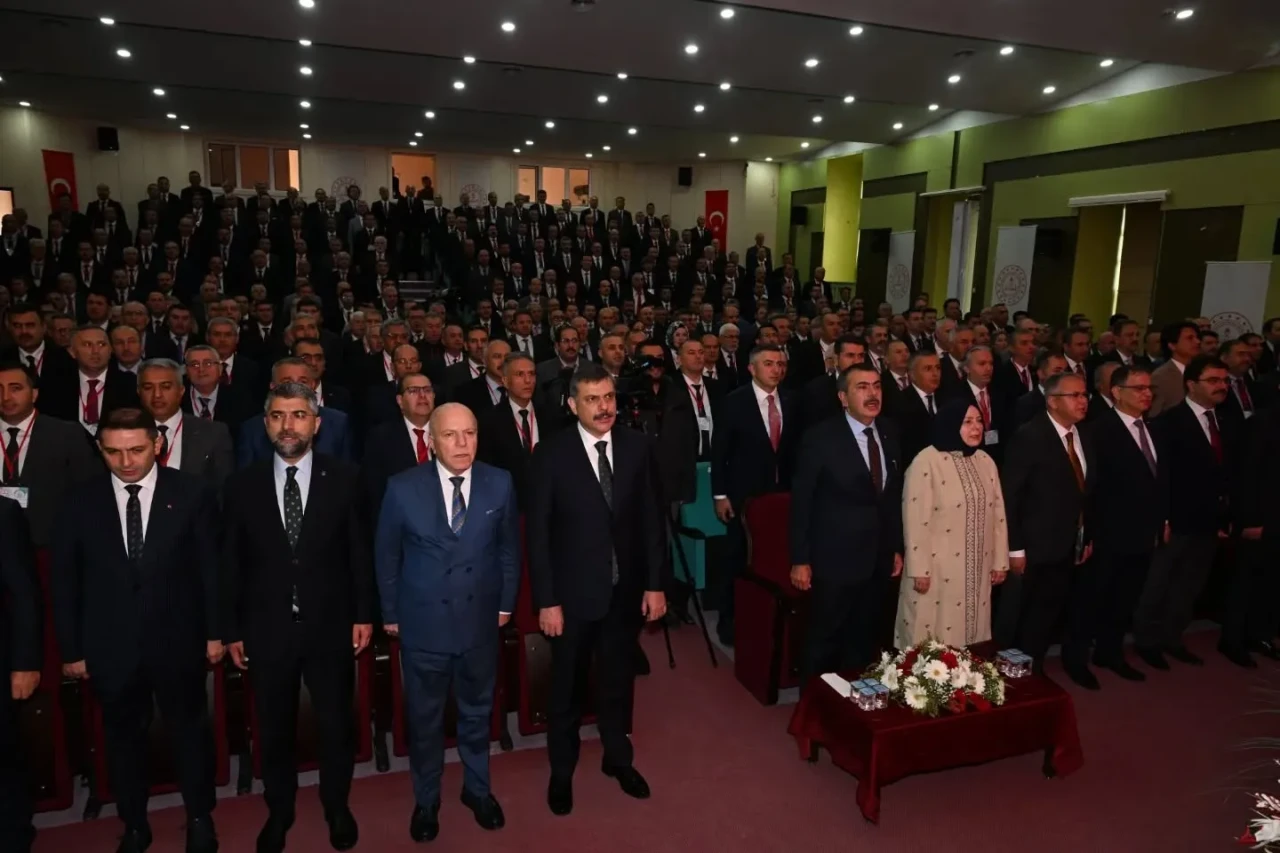 Eğitimde Yenilikler İçin İlçe Müdürleri Erzurum'da Buluştu