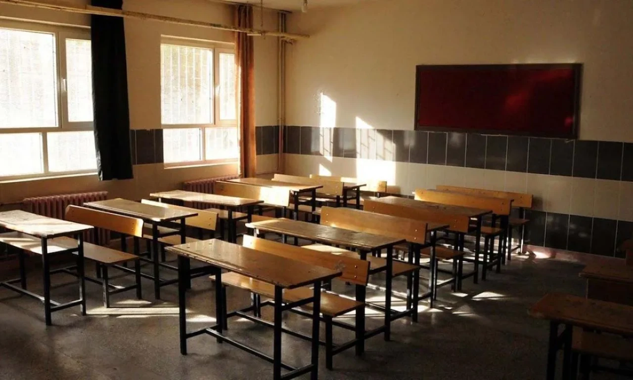 28 Ekim Okullarda Tatil Mi? Yarın Eğitim Süreci Devam Ediyor Mu?