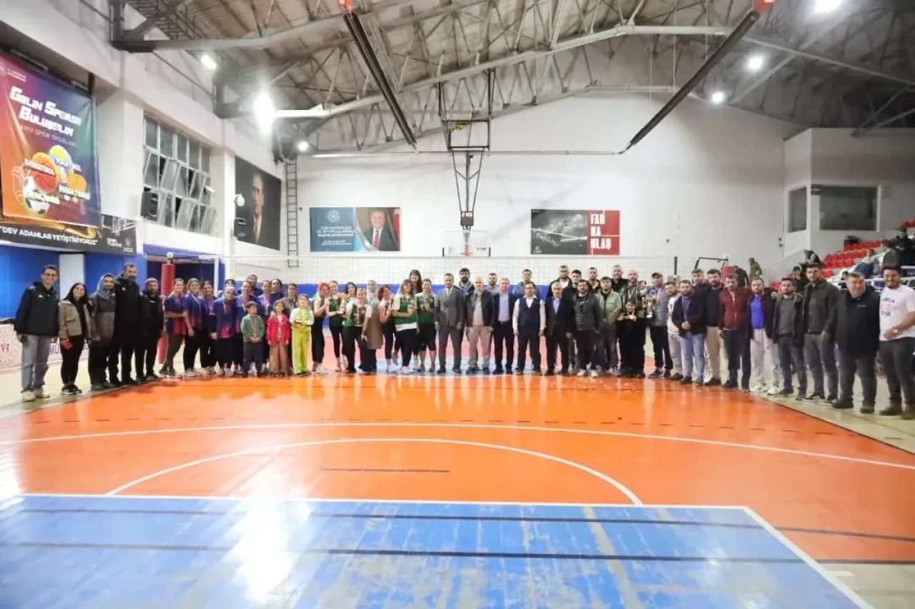 Artvin'de Kamu Spor Oyunları'nda dostluk ve rekabet bir arada yaşandı!