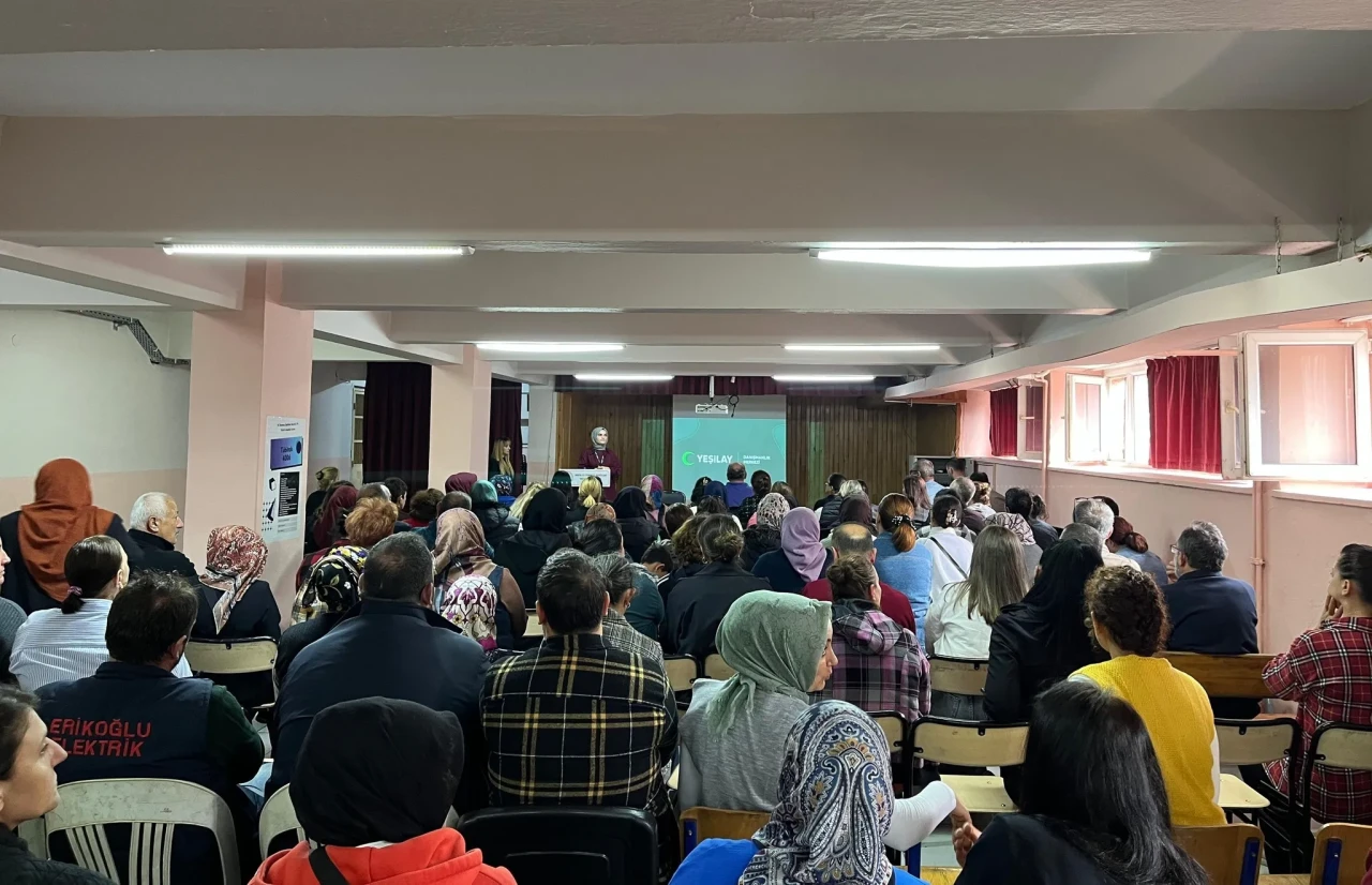 Artvin'de Velilere Bağımlılıkla Mücadele Eğitimi Verildi