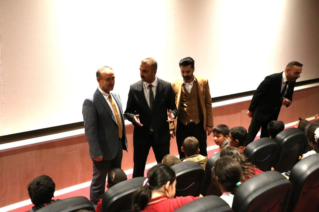 Bayburt’ta Köy Okulları İçin Sinema Etkinliği Gerçekleştirildi