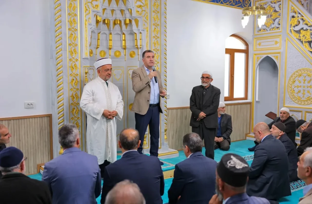 Bayburt'ta Veli Şaban Camii yenilendi, yeniden ibadete açıldı