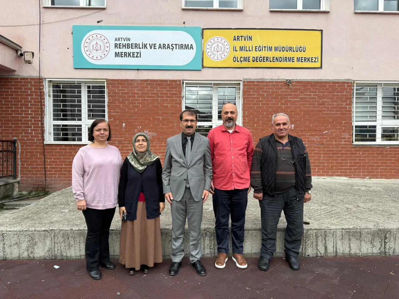Artvin Eğitim Müdürü Acar, RAM ve Ölçme Merkezi'ni Ziyaret Etti, Eğitim Kalitesini Vurguladı